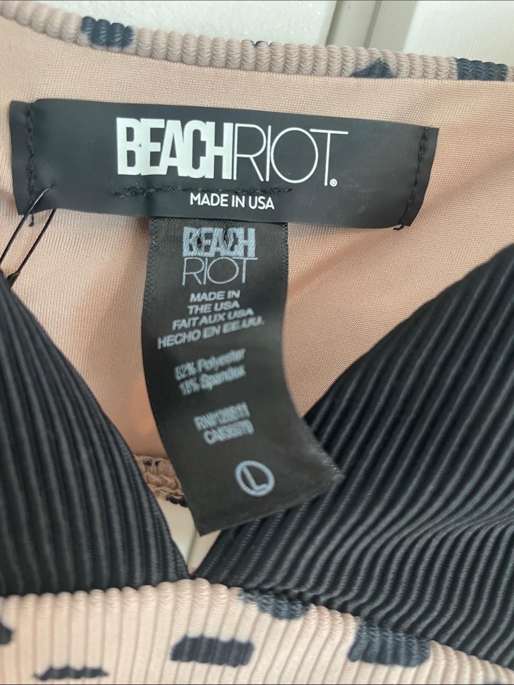 BEACH RIOT Riza top in taupe spot NWT size M - Picture 4 of 7